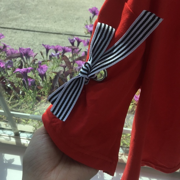 “And” Ribboned crop top - Picture 2 of 4